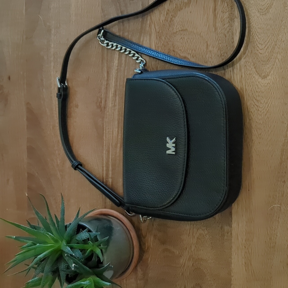 Michael Kors Crossbody purse